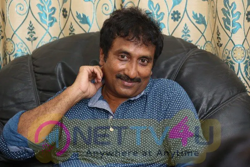 Srinu Vaitla Interview Photos Telugu Gallery