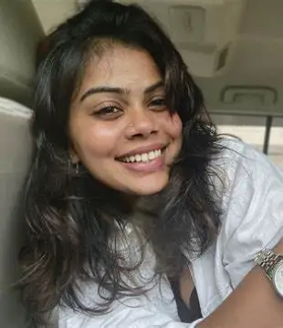 Sinhala Actress Dilushi Kavindya Weerapperuma