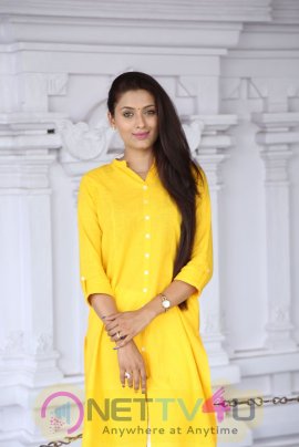 Actress Gitika Good Looking Photos 