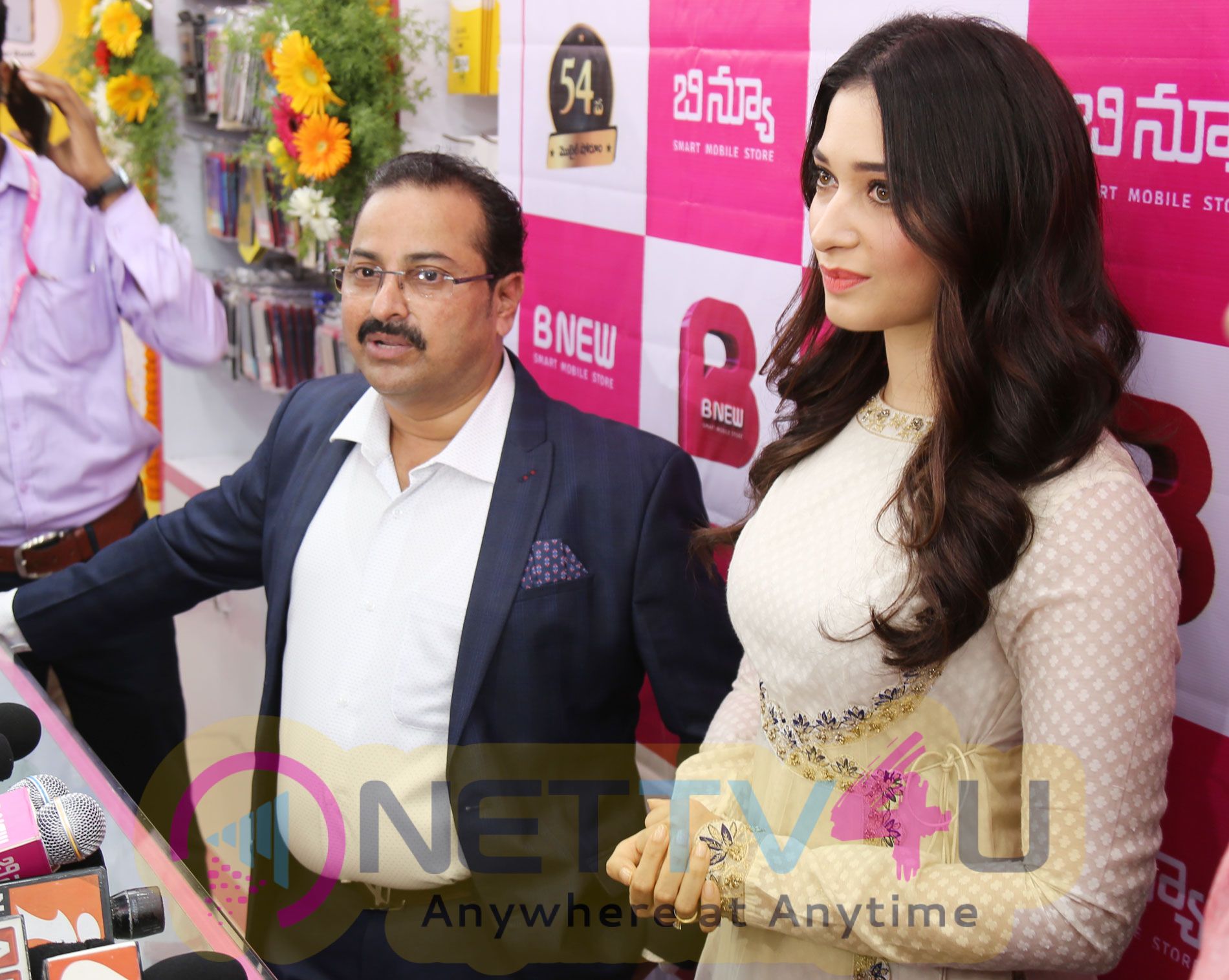 Actress Tamanna Launch B New Mobile Store At Srikakulam  Pics Telugu Gallery