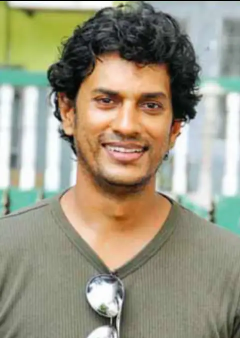 Sinhala Actor Roshan Pilapitiya