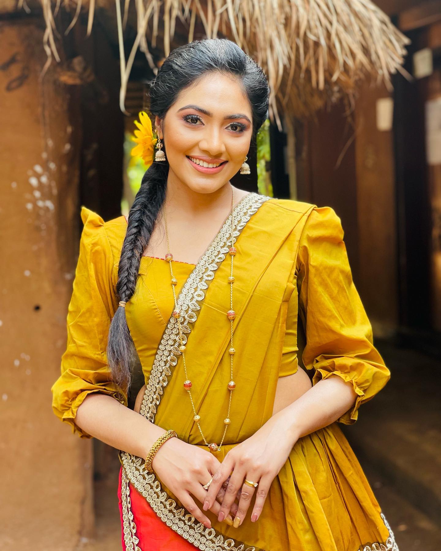 Sinhala Tv Actress Sanjula Ravishmi