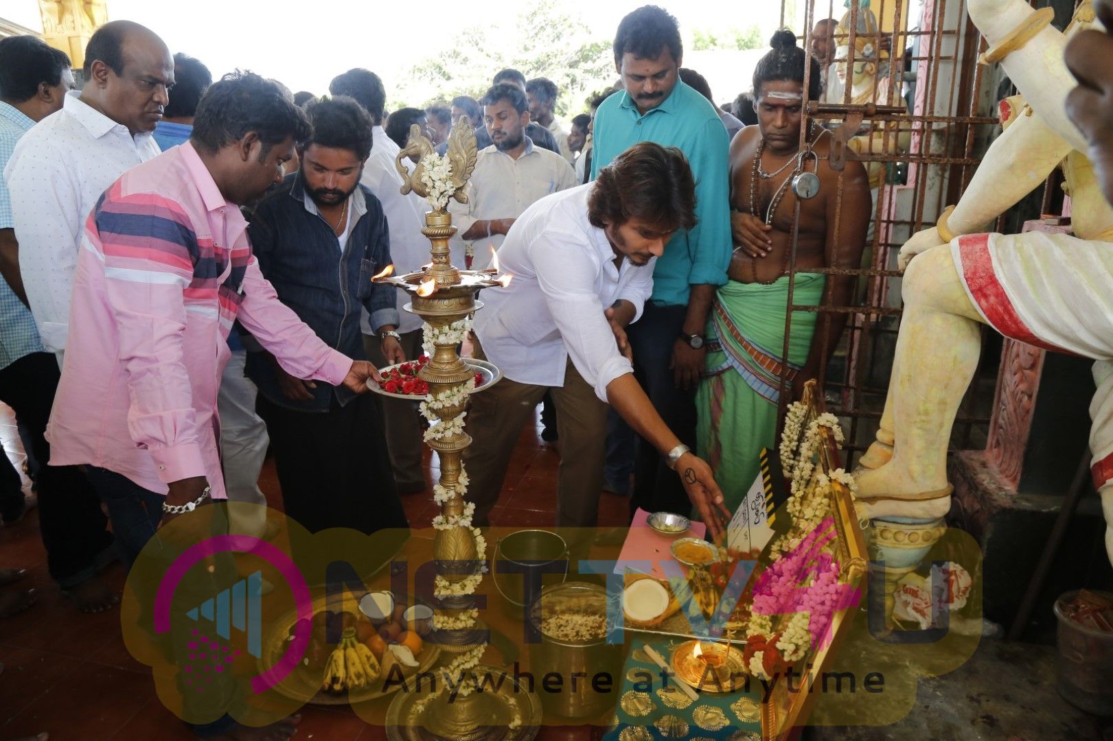 Gypsy Movie Pooja Stills And News Images Tamil Gallery