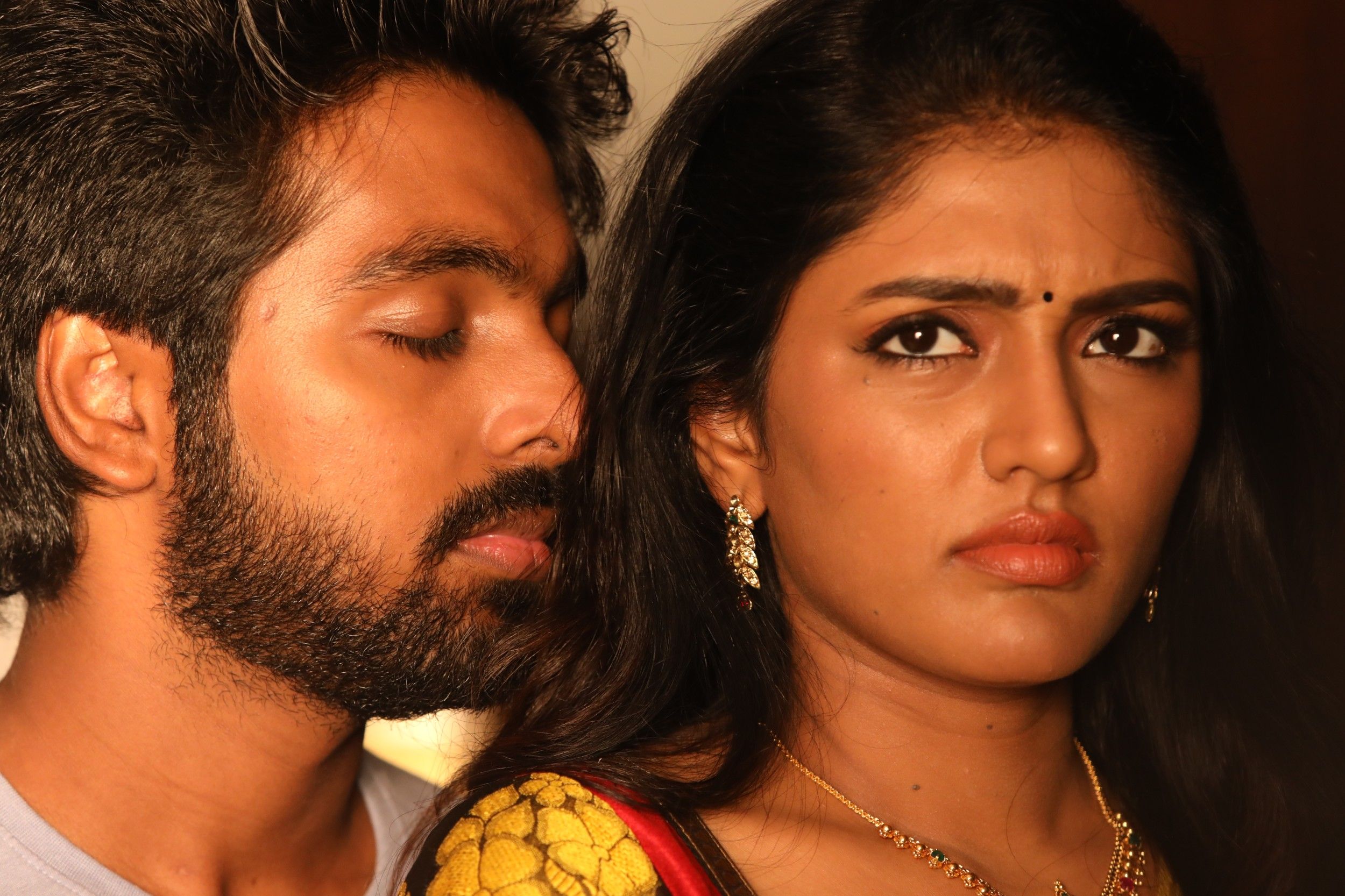 Aayiram Jenmangal Movie Stills Tamil Gallery