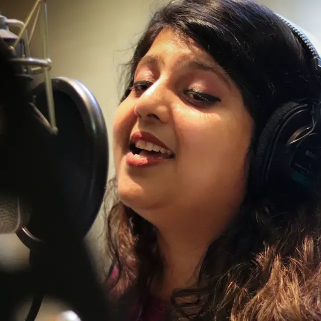Hindi Singer Suvarna Tiwari