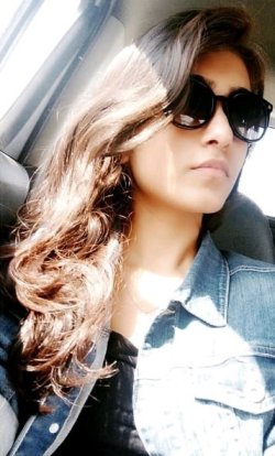 Stuti Khanna Hindi Assistant Director