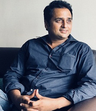 Hindi Screenplay Writer Vivek Shukla