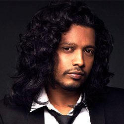 Nakash Aziz Hindi Musician