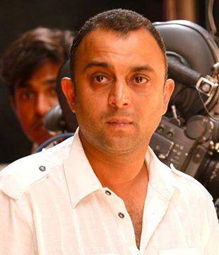 Hindi Director Samir Karnik