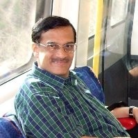 Hindi Associate Director Avinash Oak