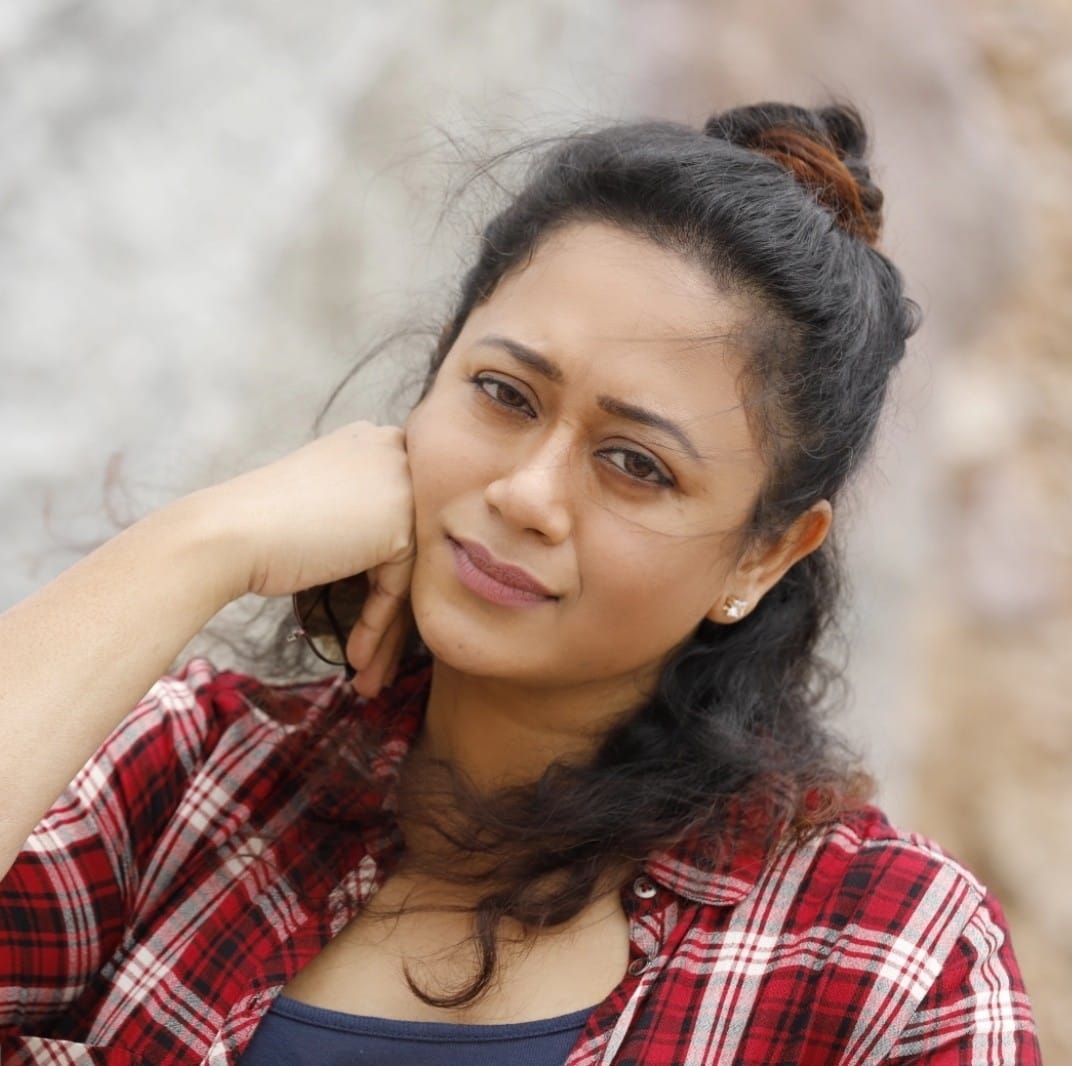 Telugu Tv Actress Kranthi Balivada