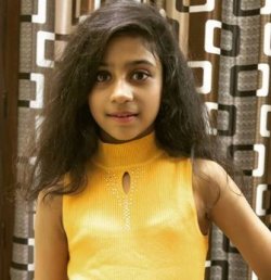 Arushi Saxena Hindi Dancer