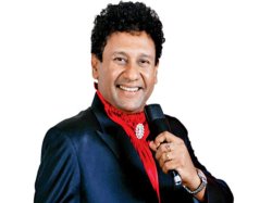 Shrikant Narayan Hindi Singer