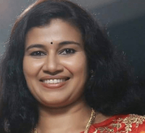 Actress Without Movie Chances Runs Hotel