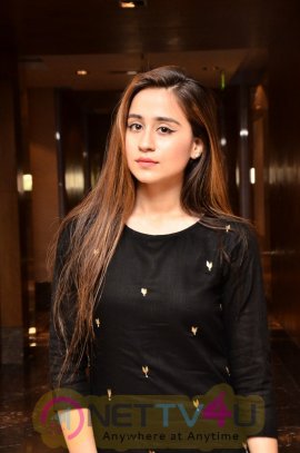 Actress Simrat Juneja  Attractive Stills Telugu Gallery