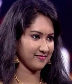 Singer Varsha Tamil Singer