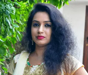Tamil Movie Actress Yazhini