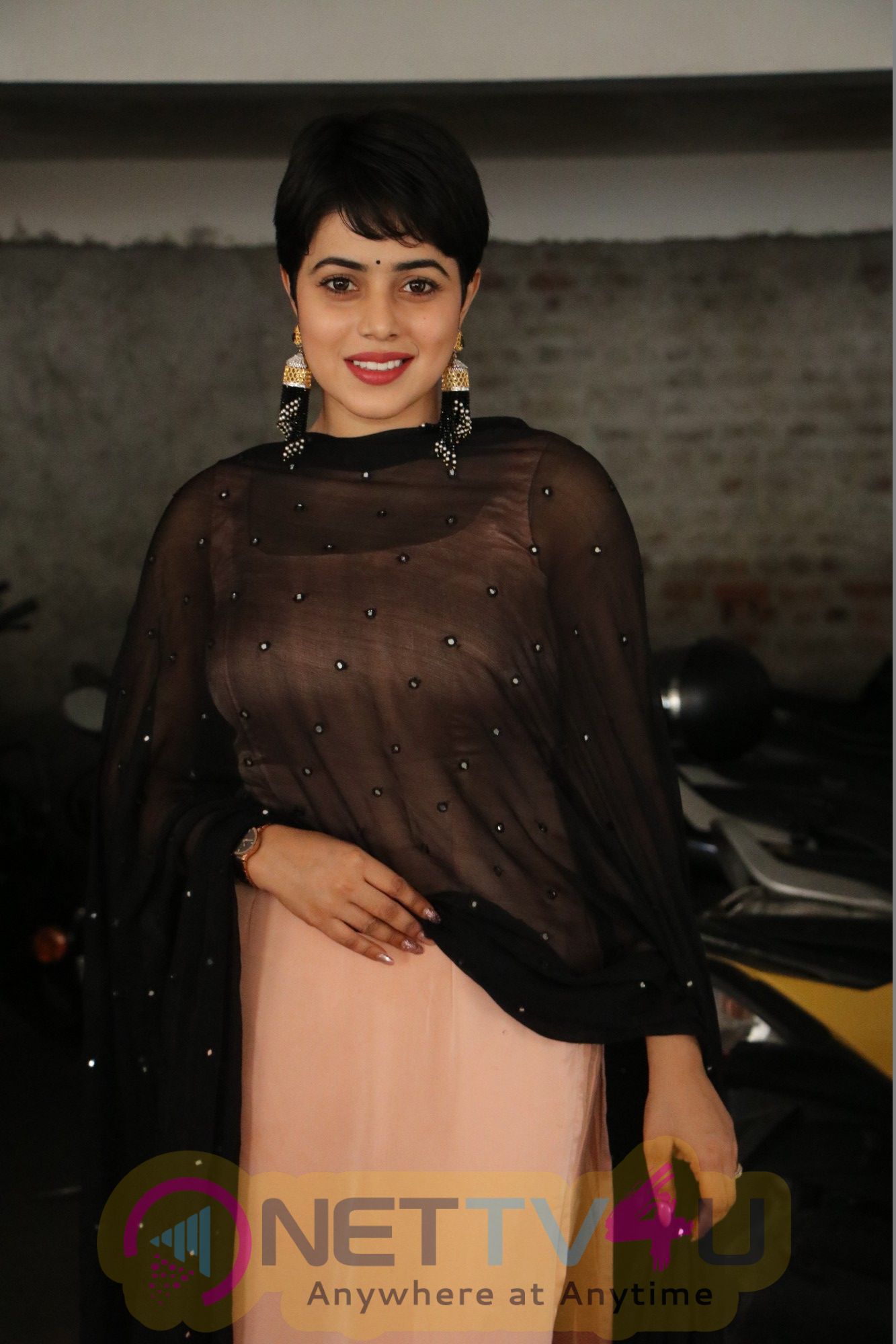 Actress Shamna Kasim Beautiful Pictures Malayalam Gallery