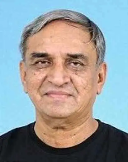 Gujarati Director Ramesh Karolkar