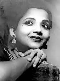 Sinhala Actress Sirimathi Rasadari