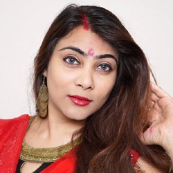 Dyana Shiffaire Hindi Model