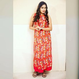 Actress Arundathi Good Looking Stills Kannada Gallery