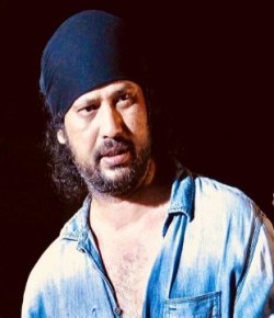 Tariq Khan Hindi Director