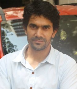 Vinod Chandel Hindi Movie Actor