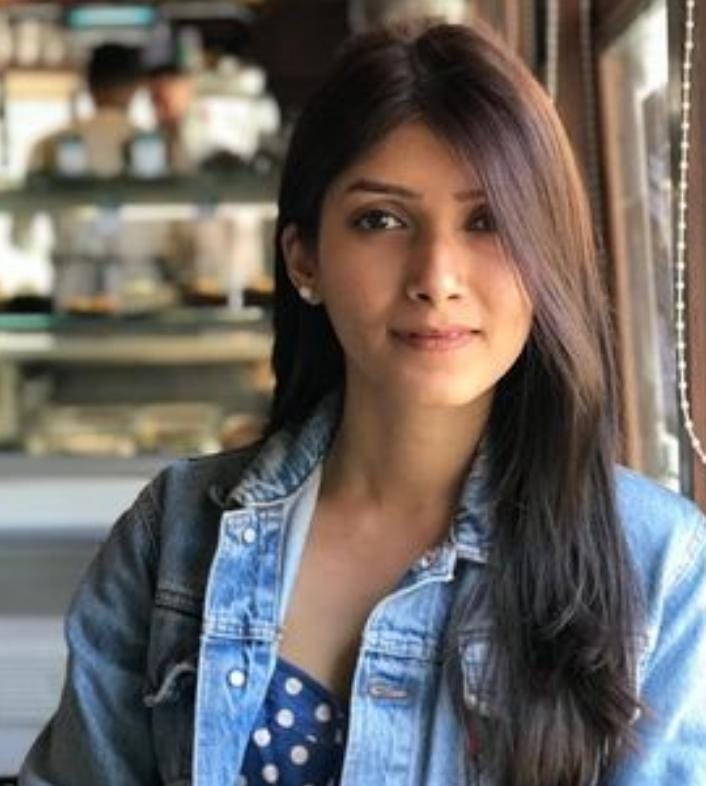 Hindi Stylist Ria Dixit