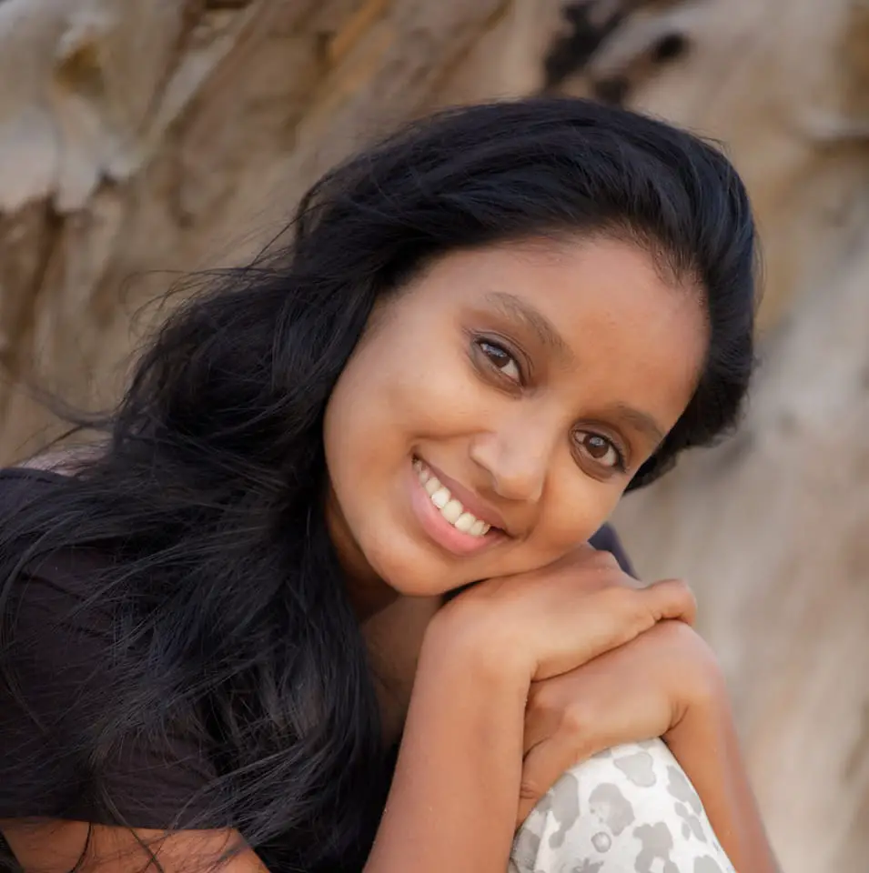 Sinhala Actress Nadisha Madushani