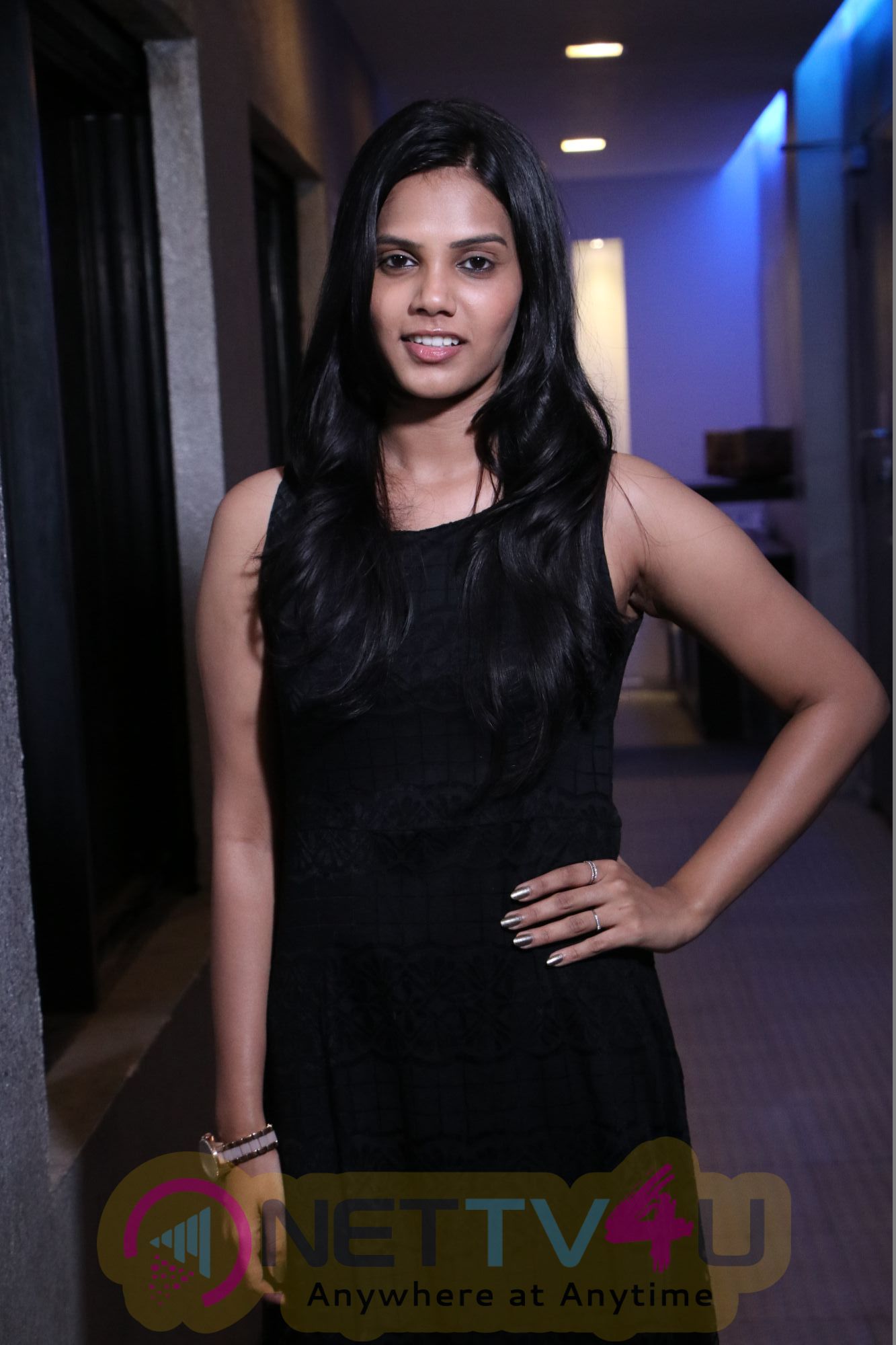Actress Shathiga  Good Looking Stills Tamil Gallery