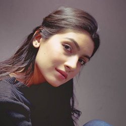 Hindi Supporting Actress Phalguni Khanna