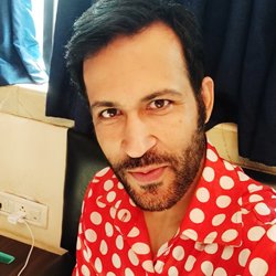 Satyen Chaturvedi Hindi Supporting Actor