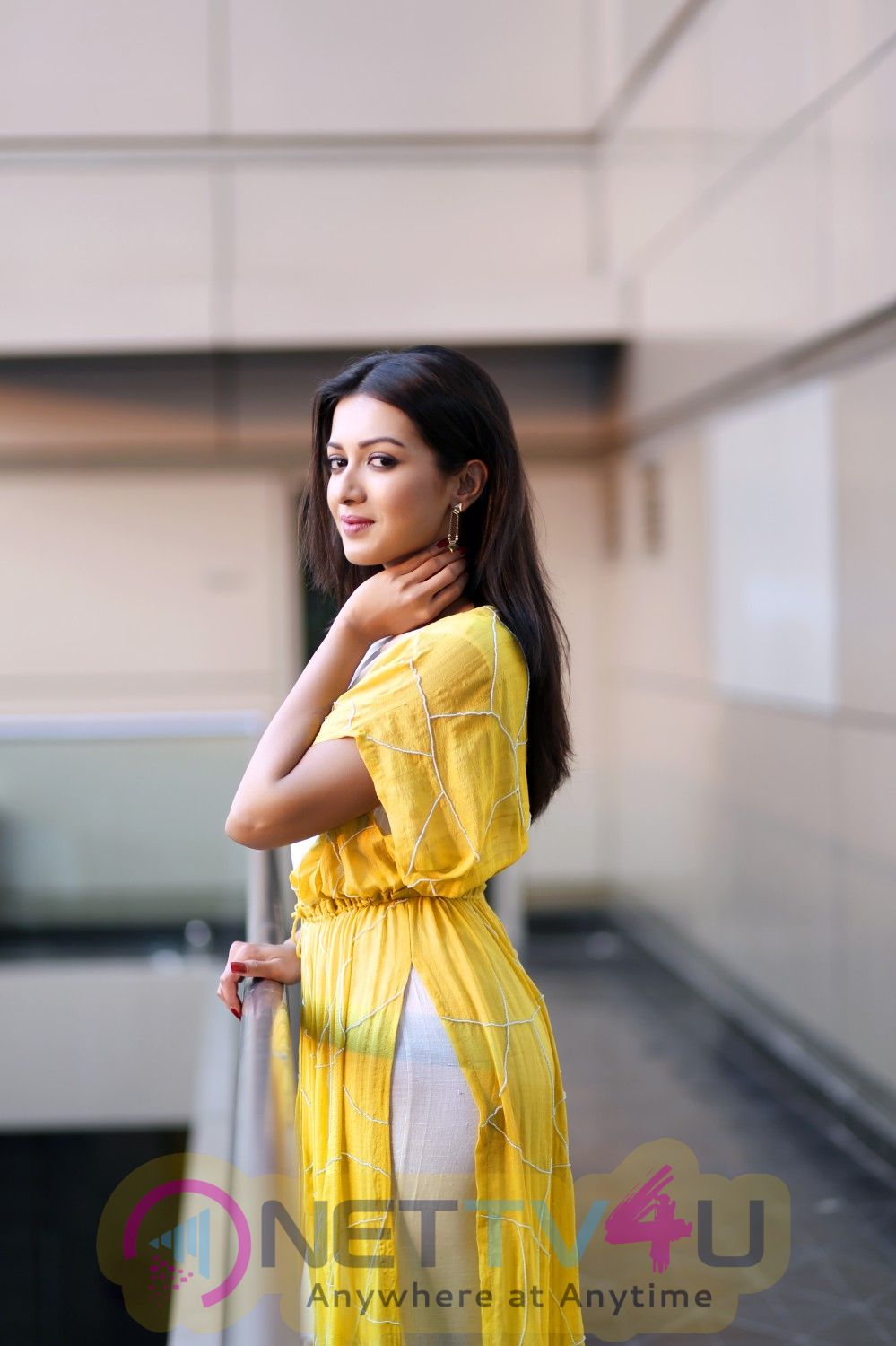 Actress Catherine Tresa Latest Photoshoot Tamil Gallery