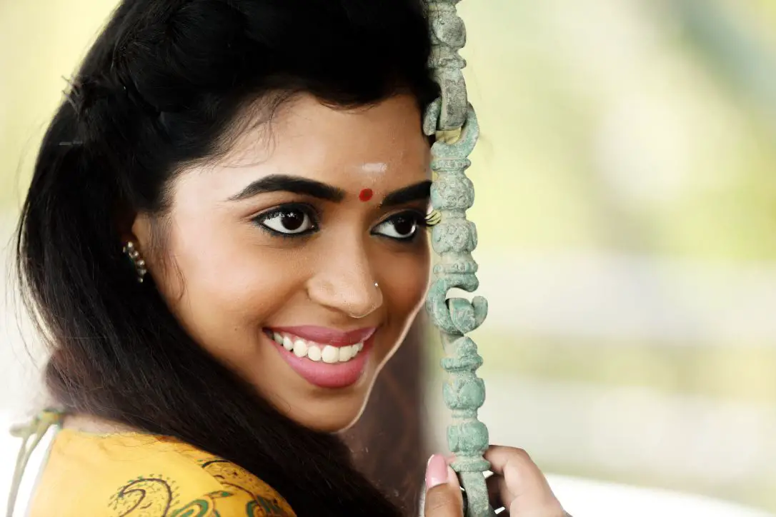 Actress Lovelyn Chandrasekhar Delightful Stills Tamil Gallery
