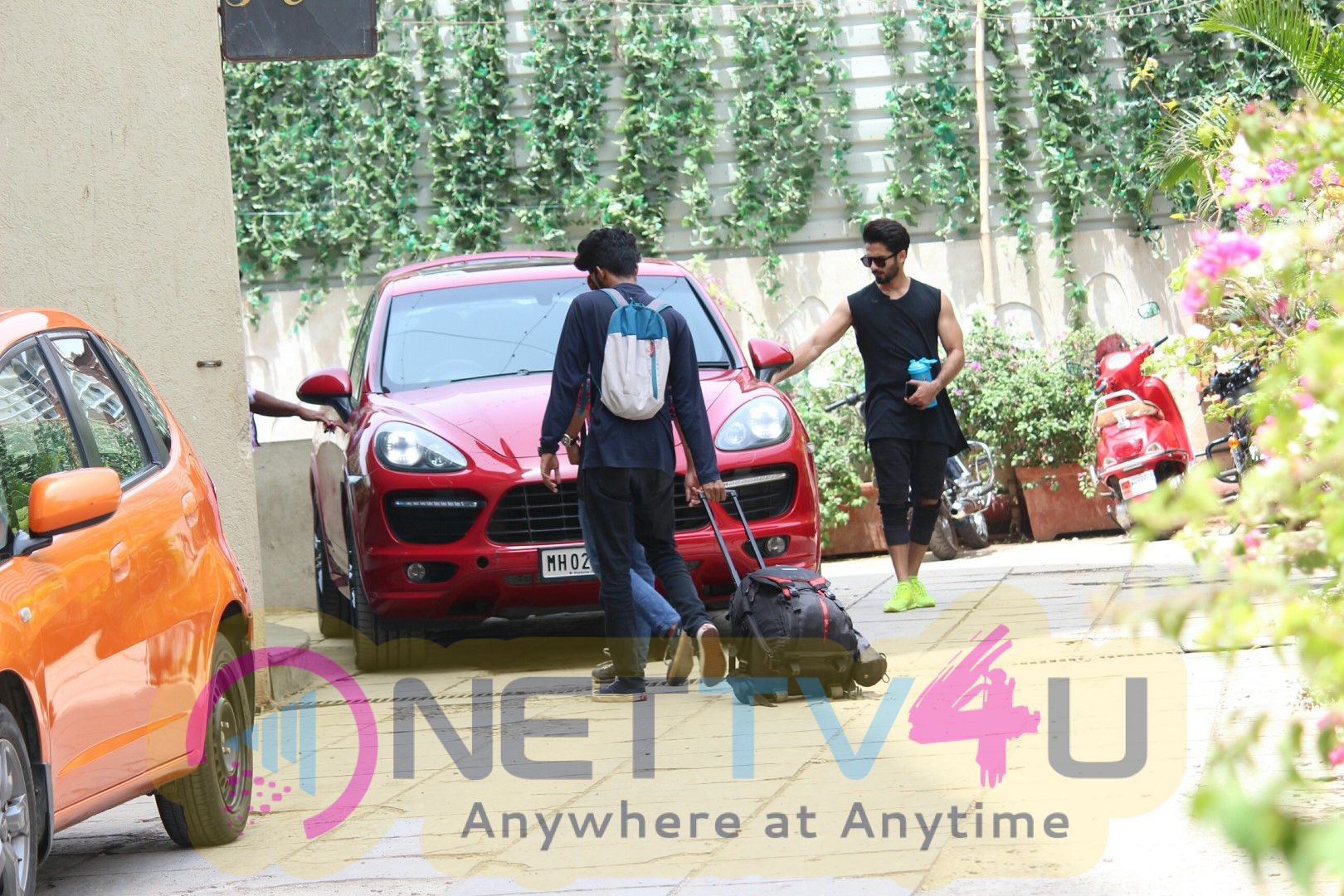 Shahid Kapoor Spotted At Gym In Bandra Images Hindi Gallery
