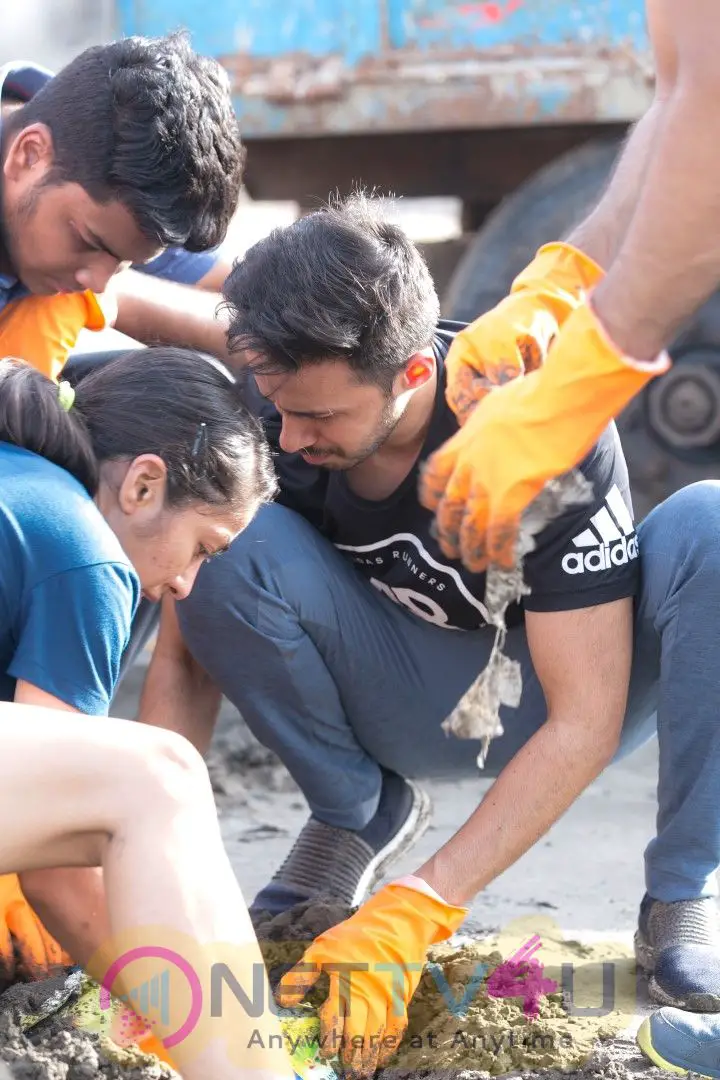 Adidas And Versova  Beach Clean Up Images   Hindi Gallery