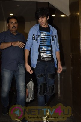 Hrithik And His  Family Spotted At PVR Juhu Images