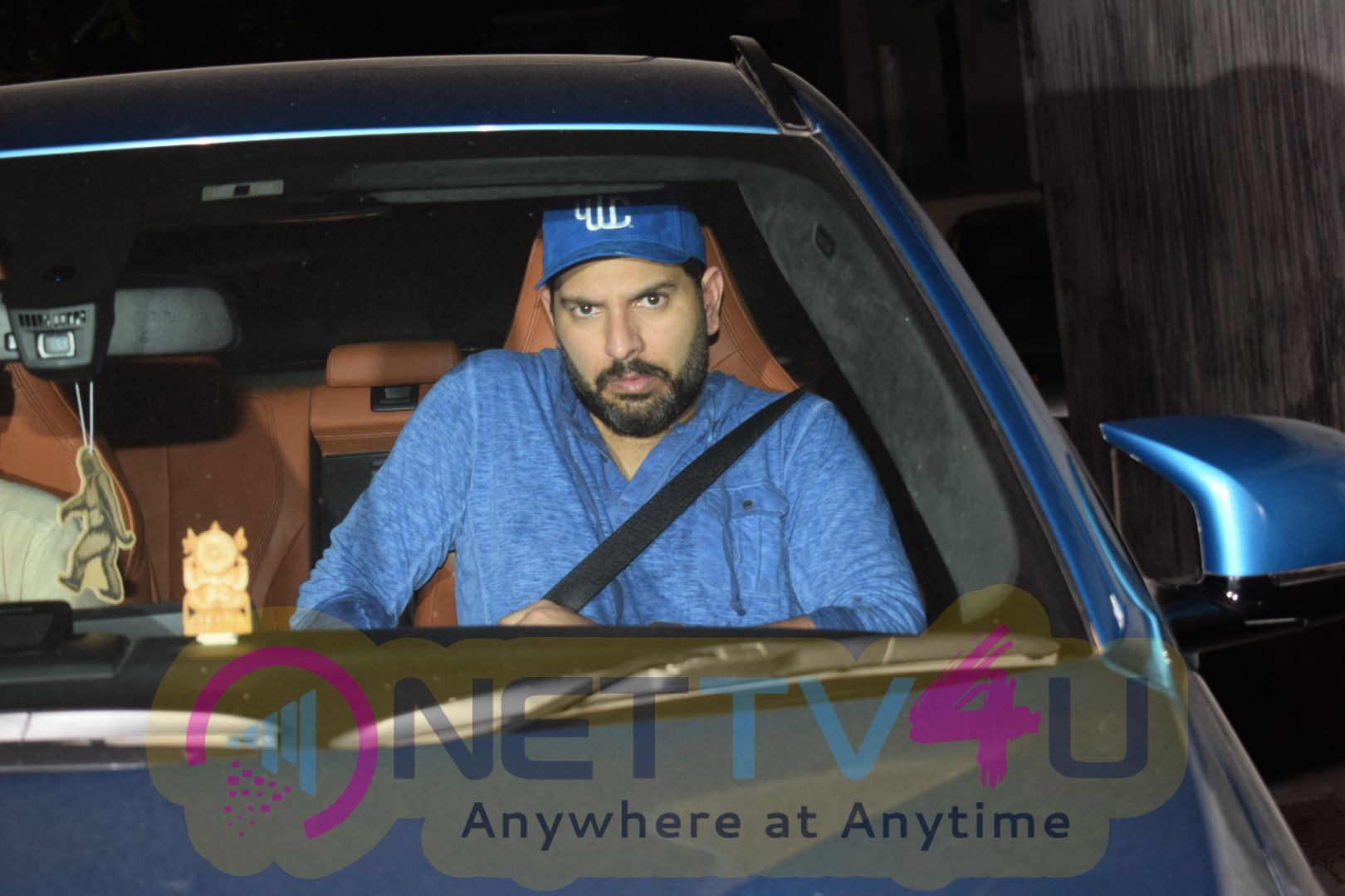 Yuvraj Singh And  Hazel Spotted At Juhu Exciting Images Hindi Gallery