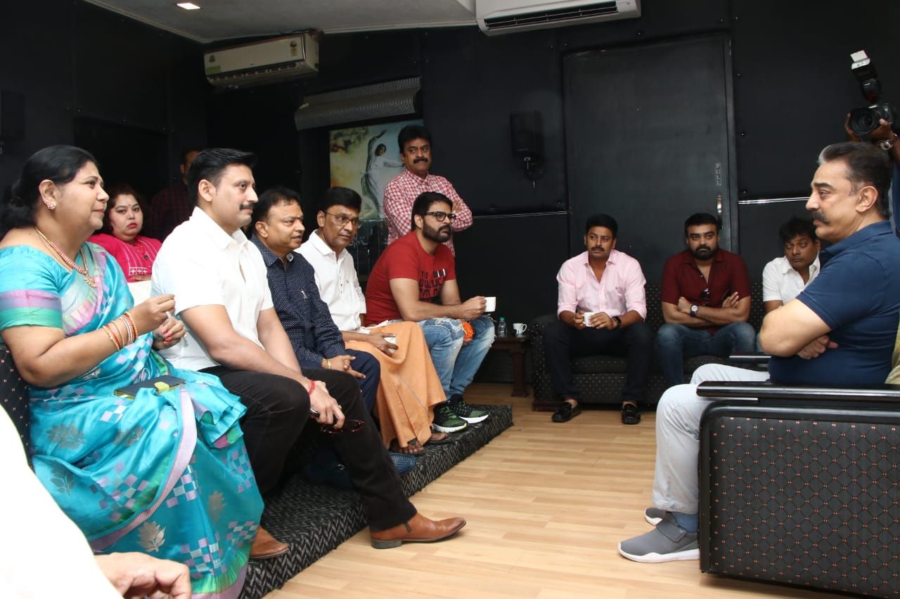 Nadigar Sangam Swamy Sankaradas Team Meets Kamal Haasan Pics Tamil Gallery