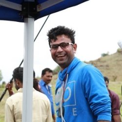 Santosh Davakhar Hindi Director