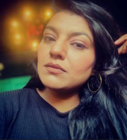 Vidushi Sood Hindi Assistant Director