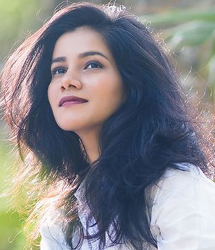 Hindi Movie Actress Akanksha Gade