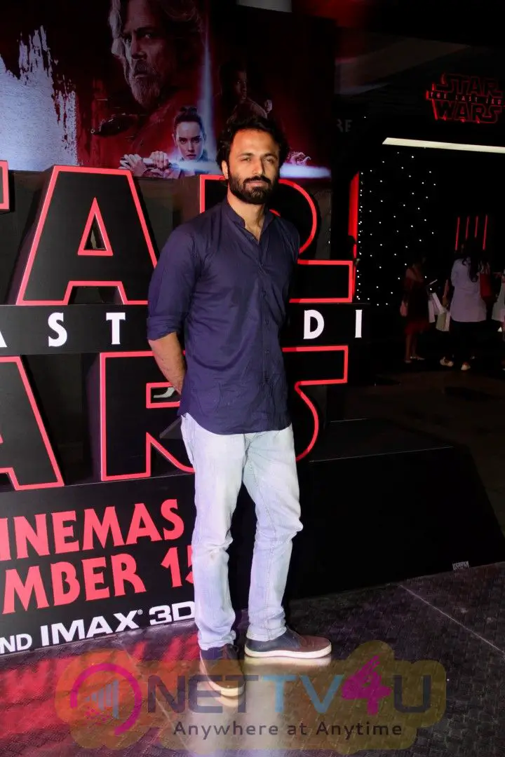  Red Carpet Premiere Of 2017's Most Awaited Hollywood Film Disney Star Wars  Stills Hindi Gallery