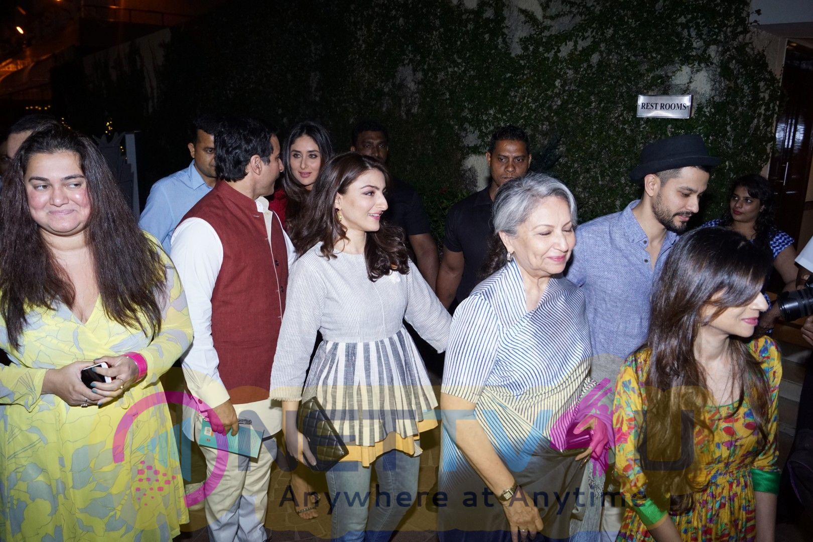Soha Ali Khan's Debut Book Launch The Perils Of Being Moderately Famous Pics Hindi Gallery
