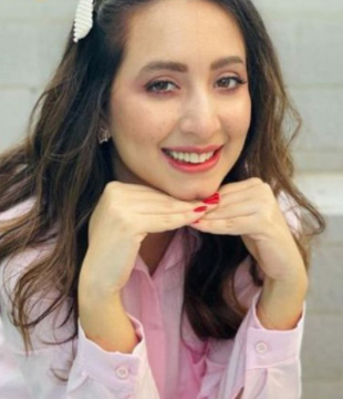 Urdu Tv Actress Komal Aziz