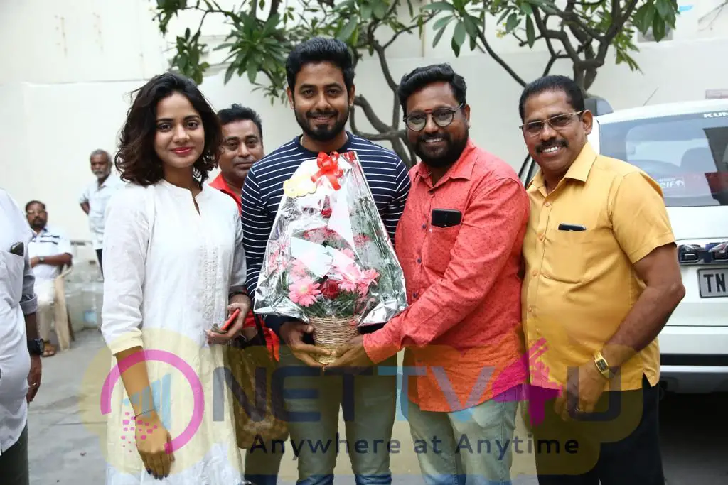 Actor Aari Celebrate His Birthday At Aleka Movie Team With Coconuts  Tamil Gallery