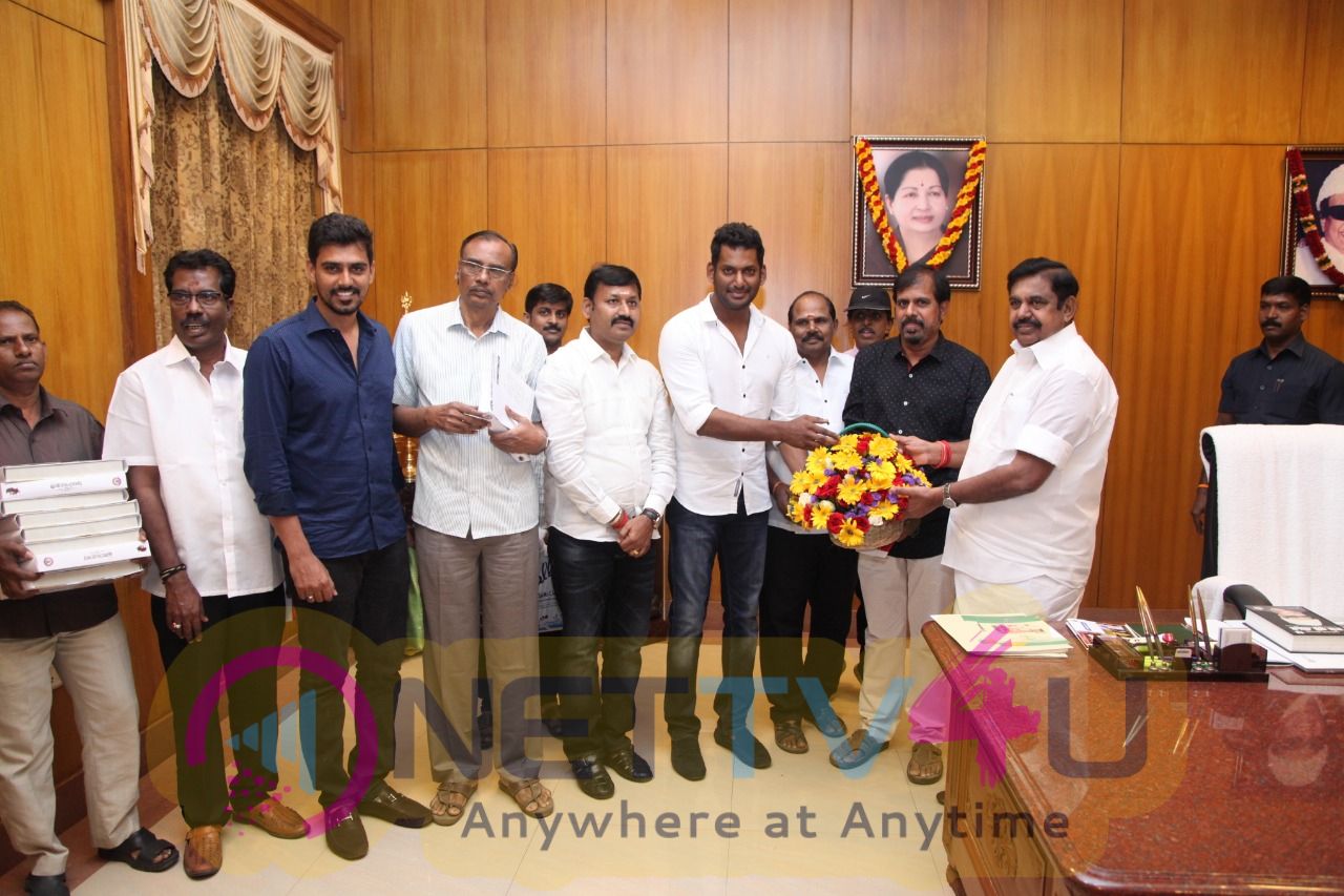Vishal Thanked Chief Minister Edappadi Palanisamy At The Secretariat Photos  Tamil Gallery