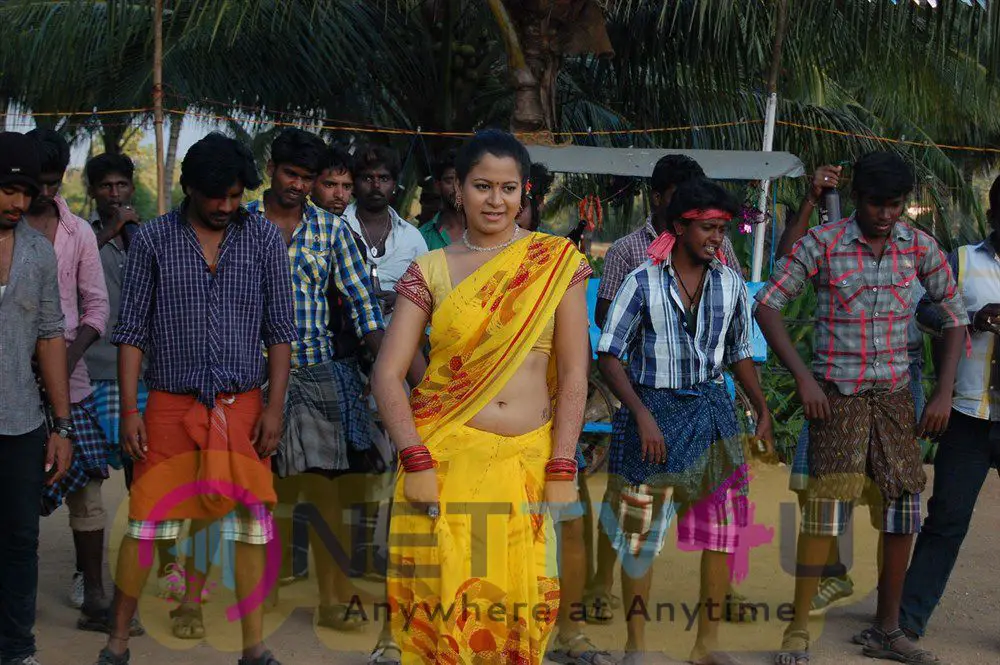 Priya Asmitha In Idhellam Oru Polapuda Hot Photos Tamil Gallery