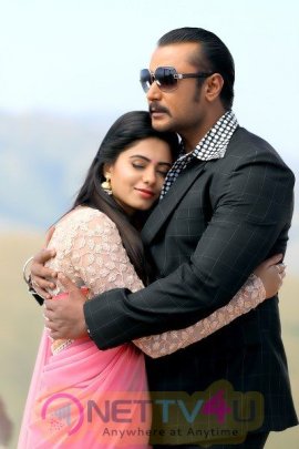 New Movie Chakravathy Stunning Stills